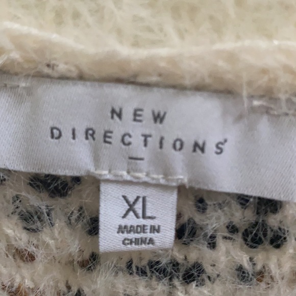 New Directions Crew Neck Sweater NWOT Size XL - Picture 3 of 8